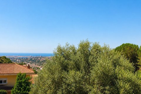 Сasa de 5 dormitorios en venta en Cabrils, Barcelona, Cataluña, Spain № 8451 - foto 29