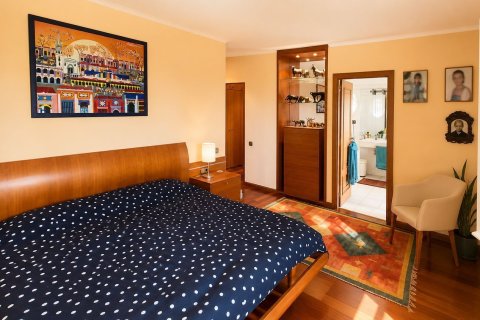 Сasa de 5 dormitorios en venta en Cabrils, Barcelona, Cataluña, Spain № 8451 - foto 19