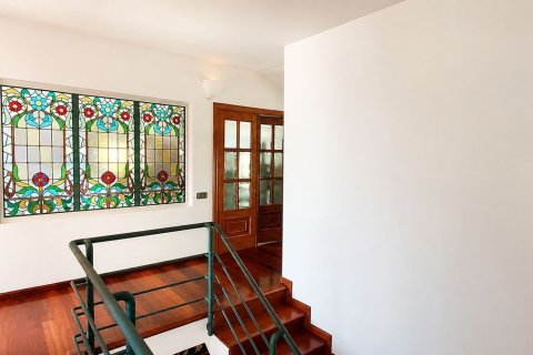Сasa de 5 dormitorios en venta en Cabrils, Barcelona, Cataluña, Spain № 8451 - foto 25