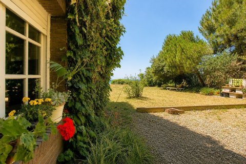 Сasa de 5 dormitorios en venta en Cabrils, Barcelona, Cataluña, Spain № 8451 - foto 8