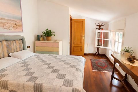 Сasa de 5 dormitorios en venta en Cabrils, Barcelona, Cataluña, Spain № 8451 - foto 30