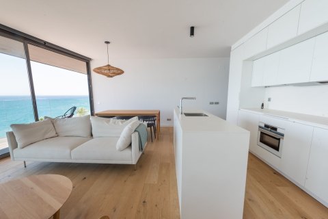 Apartamento de 3 dormitorios en venta en Lloret de Mar, Gerona, Cataluña, Spain № 8447 - foto 19