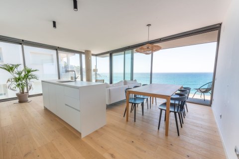 Apartamento de 3 dormitorios en venta en Lloret de Mar, Gerona, Cataluña, Spain № 8447