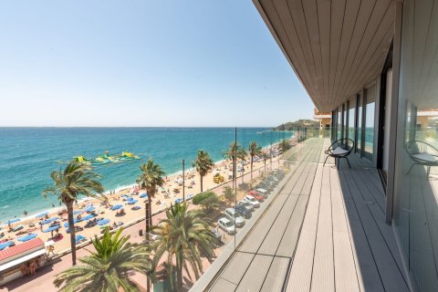 Apartamento de 3 dormitorios en venta en Lloret de Mar, Gerona, Cataluña, Spain № 8447 - foto 18