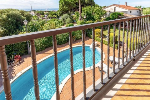 Сasa de 5 dormitorios en venta en Cataluña, Spain № 8449 - foto 27