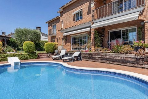 Сasa de 5 dormitorios en venta en Cataluña, Spain № 8449