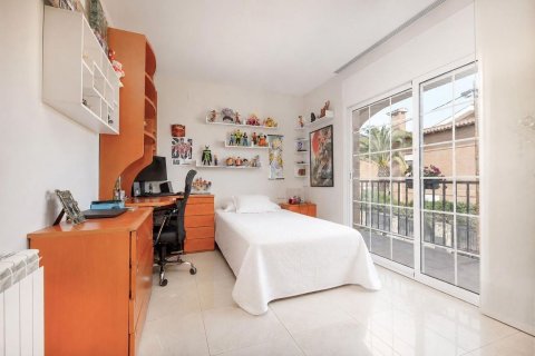 Сasa de 5 dormitorios en venta en Cataluña, Spain № 8449 - foto 26