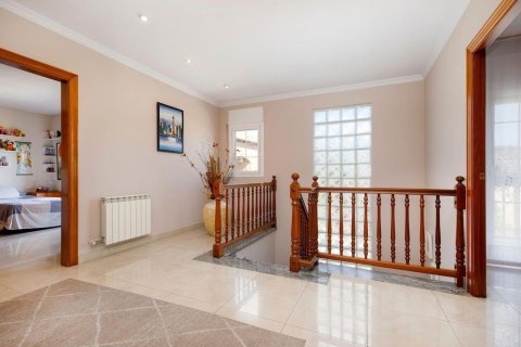Сasa de 5 dormitorios en venta en Cataluña, Spain № 8449 - foto 30