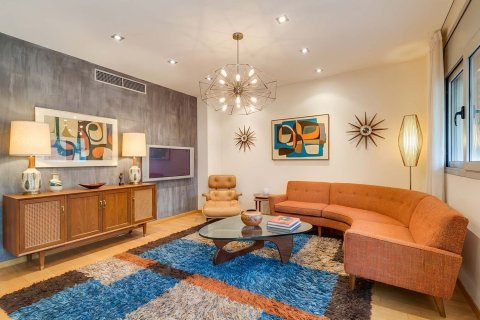 Apartamento de 4 dormitorios en venta en Barcelona, Cataluña, Spain № 8448 - foto 5
