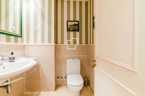 Villa de 5 dormitorios en venta en Sitges, Barcelona, Cataluña, Spain № 4002 - foto 14