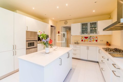 Villa de 5 dormitorios en venta en Sitges, Barcelona, Cataluña, Spain № 4002 - foto 9