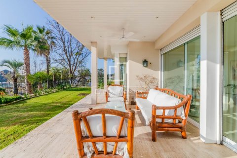 Villa de 5 dormitorios en venta en Sitges, Barcelona, Cataluña, Spain № 4002 - foto 4