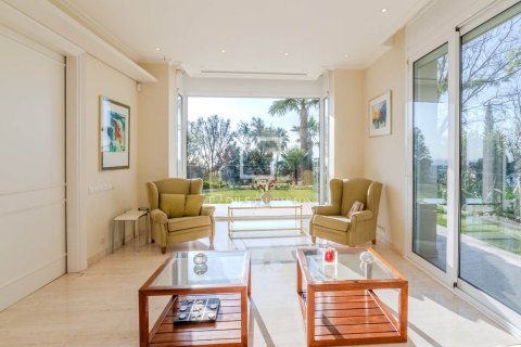 Villa de 5 dormitorios en venta en Sitges, Barcelona, Cataluña, Spain № 4002 - foto 7
