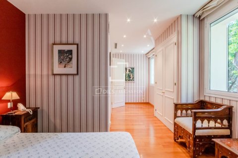 Villa de 5 dormitorios en venta en Sitges, Barcelona, Cataluña, Spain № 4002 - foto 27