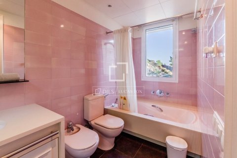 Villa de 5 dormitorios en venta en Sitges, Barcelona, Cataluña, Spain № 4002 - foto 28