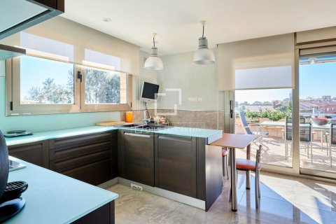 Villa de 5 dormitorios en venta en Sant Vicenc De Montalt, Barcelona, Cataluña, Spain № 4000 - foto 8