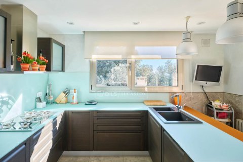 Villa de 5 dormitorios en venta en Sant Vicenc De Montalt, Barcelona, Cataluña, Spain № 4000 - foto 7