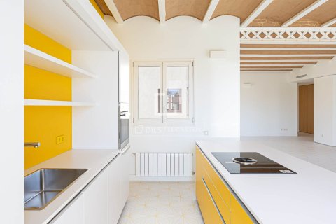 3 bedrooms apartment for sale in Barcelona, Catalonia, Spain № 4001 - photo 14