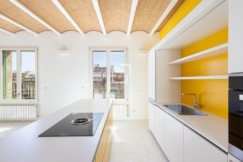 3 bedrooms apartment for sale in Barcelona, Catalonia, Spain № 4001 - photo 18