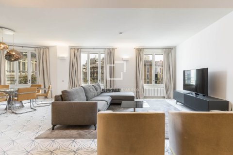Купить квартиру в Барселона, Испания с 2 спальни, 146м², № 3999 - фото 3