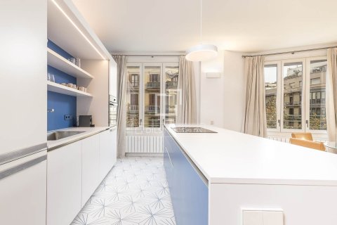 Купить квартиру в Барселона, Испания с 2 спальни, 146м², № 3999 - фото 9