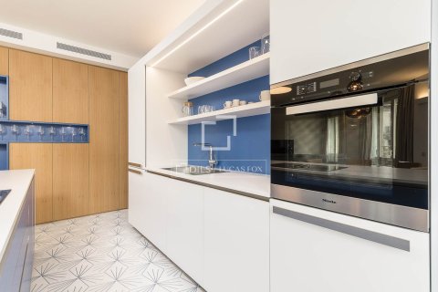 Купить квартиру в Барселона, Испания с 2 спальни, 146м², № 3999 - фото 10