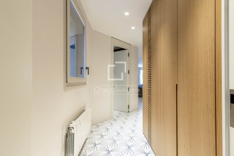Купить квартиру в Барселона, Испания с 2 спальни, 146м², № 3999 - фото 28