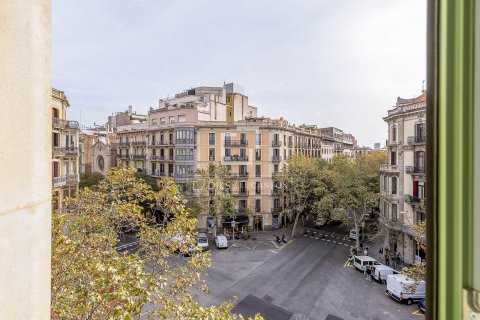 Купить квартиру в Барселона, Испания с 2 спальни, 146м², № 3999 - фото 13