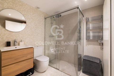Ático de 3 dormitorios en venta en Barcelona, Cataluña, Spain № 5384 - foto 16