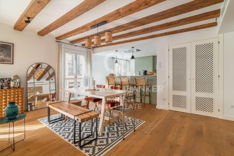 Ático de 3 dormitorios en venta en Barcelona, Cataluña, Spain № 5384 - foto 6