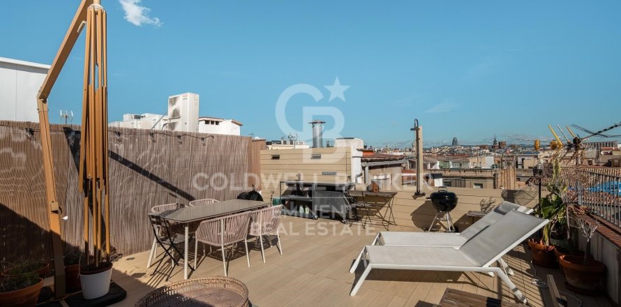 Ático de 3 dormitorios en venta en Barcelona, Cataluña, Spain № 5384
