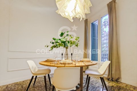 Apartamento de 3 dormitorios en venta en Barcelona, Cataluña, Spain № 5382 - foto 7