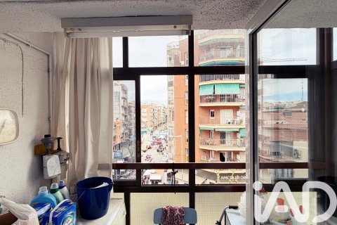 Apartamento de 4 dormitorios en venta en Calella, Barcelona, Cataluña, Spain № 7431 - foto 16