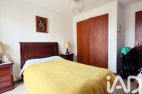 Apartamento de 4 dormitorios en venta en Calella, Barcelona, Cataluña, Spain № 7431 - foto 15
