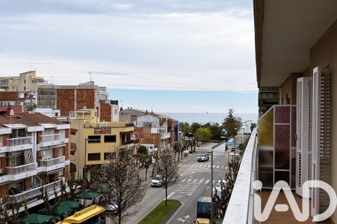 Apartamento de 4 dormitorios en venta en Calella, Barcelona, Cataluña, Spain № 7431 - foto 30