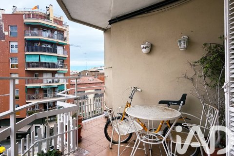 Apartamento de 4 dormitorios en venta en Calella, Barcelona, Cataluña, Spain № 7431