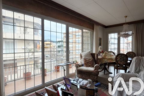 Apartamento de 4 dormitorios en venta en Calella, Barcelona, Cataluña, Spain № 7431 - foto 27