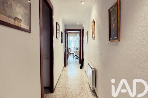 Apartamento de 4 dormitorios en venta en Calella, Barcelona, Cataluña, Spain № 7431 - foto 3