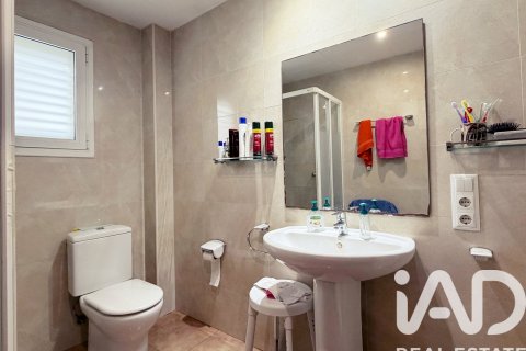 Apartamento de 4 dormitorios en venta en Calella, Barcelona, Cataluña, Spain № 7431 - foto 12