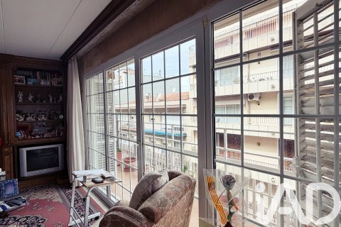 Apartamento de 4 dormitorios en venta en Calella, Barcelona, Cataluña, Spain № 7431 - foto 26