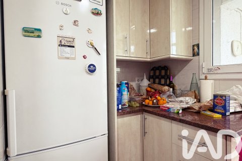 Apartamento de 4 dormitorios en venta en Calella, Barcelona, Cataluña, Spain № 7431 - foto 17