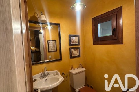 Сasa de 4 dormitorios en venta en La Vall de Boí, Lérida, Cataluña, Spain № 7432 - foto 28