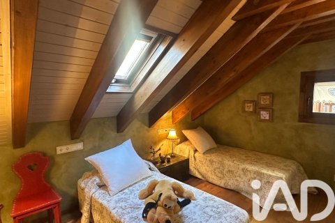 Сasa de 4 dormitorios en venta en La Vall de Boí, Lérida, Cataluña, Spain № 7432 - foto 17