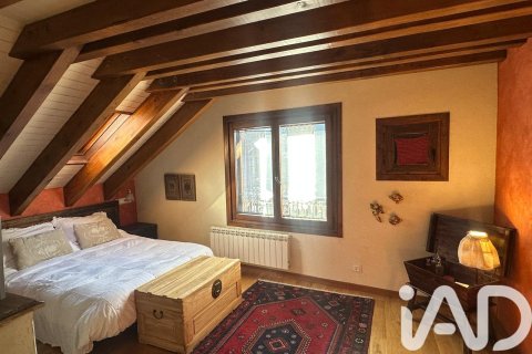 Сasa de 4 dormitorios en venta en La Vall de Boí, Lérida, Cataluña, Spain № 7432 - foto 15