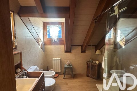 Сasa de 4 dormitorios en venta en La Vall de Boí, Lérida, Cataluña, Spain № 7432 - foto 14