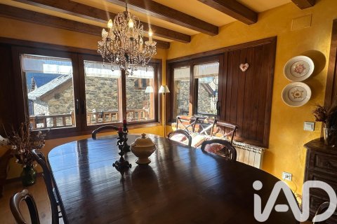 Сasa de 4 dormitorios en venta en La Vall de Boí, Lérida, Cataluña, Spain № 7432 - foto 27