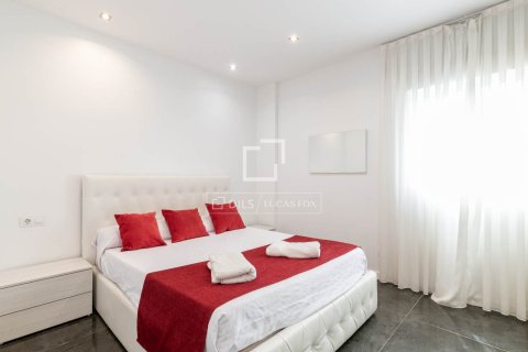Villa de 8 dormitorios en venta en Castelldefels, Barcelona, Cataluña, Spain № 3903 - foto 25