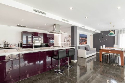 Villa de 8 dormitorios en venta en Castelldefels, Barcelona, Cataluña, Spain № 3903 - foto 10