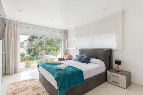 Villa de 8 dormitorios en venta en Castelldefels, Barcelona, Cataluña, Spain № 3903 - foto 18