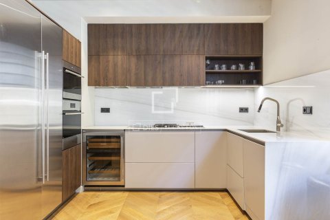 2 bedrooms apartment for sale in Barcelona, Catalonia, Spain № 3904 - photo 10